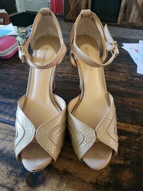 Gianni Bini Women's Gold Ankle-Strap Heels